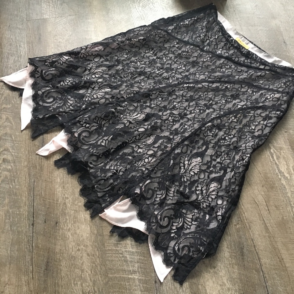 Size 14 Black Lace Skirt w/ Light Pink Underlay